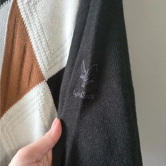 Lyle & Scott of Scotland, size large, Black and Brown Knitwear long sleeve - Picture 4 of 6